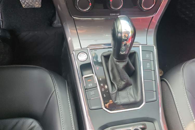 Used Volkswagen Passat 2015 1.8TSI Automatic Prestige Edition