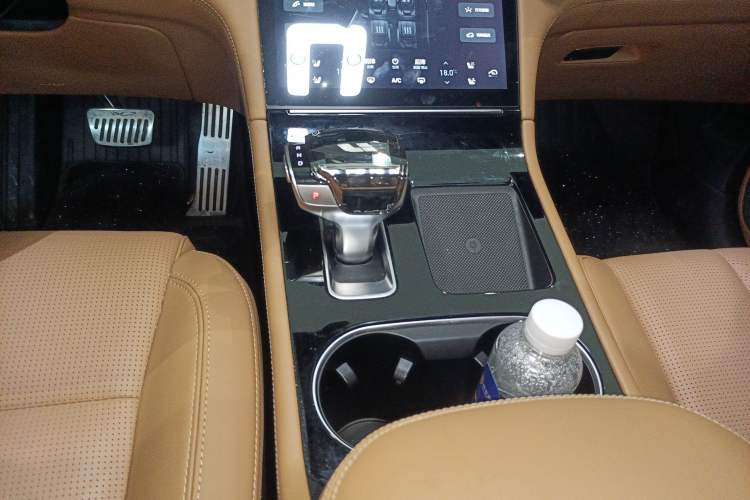 Used Li Auto ONE 2020 Extended-Range 6-Seater Version Gear Lever