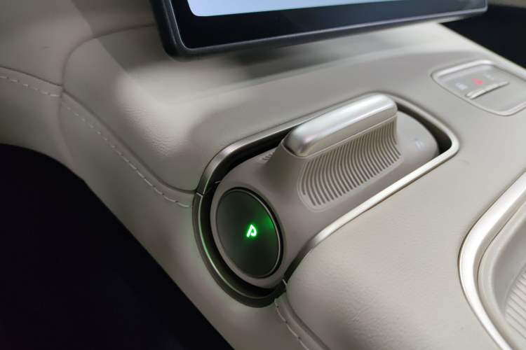 Used Nio ES6 2023 75 kWh
