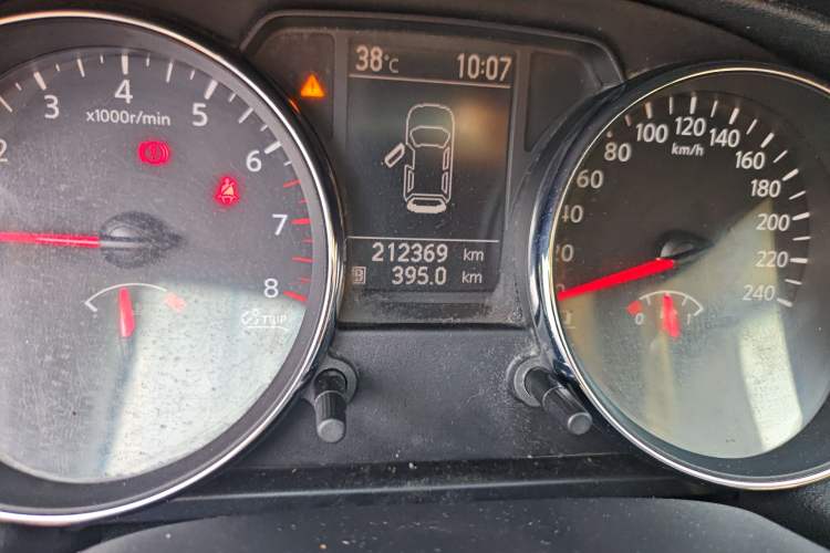 Used Nissan Qashqai 2012 2.0 XL Fire 6MT 2WD
