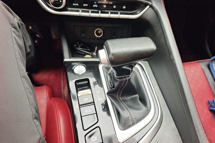 Used CHANGAN Eado 2021 PLUS Blue Whale NE 1.4T GDI DCT Prestige Model Gear Lever