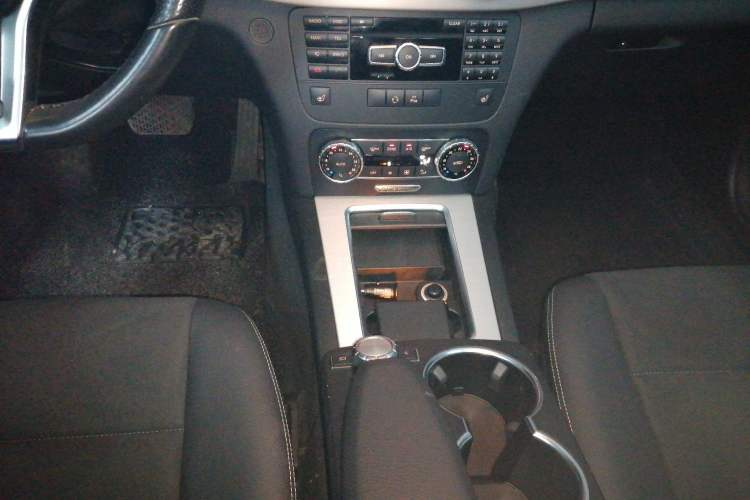 Used Mercedes-Benz GLK-Class 2015 GLK 300 4MATIC Fashion Edition Ultimate Version
