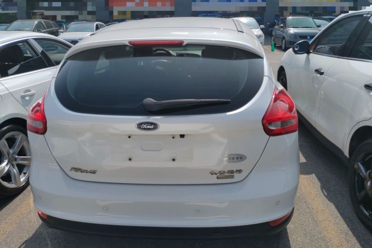 Used Ford Focus 2015 Hatchback EcoBoost 125 Automatic Supreme Style Edition