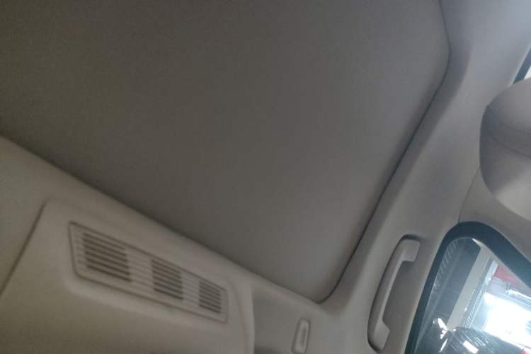 Used BMW 5 Series 2014 525Li Luxury Design Package