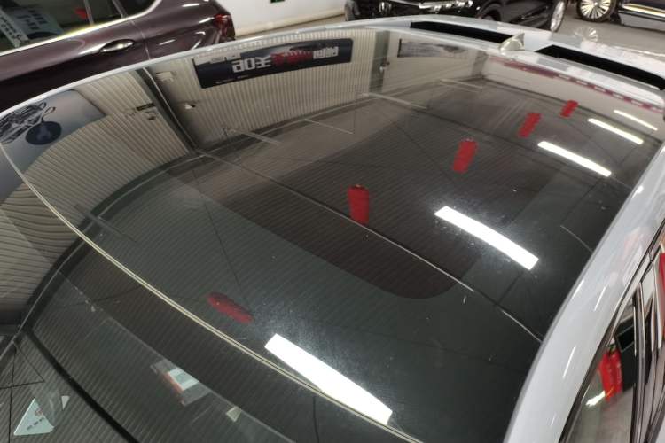 Used Venucia V DD-i 2023 60km iD Version
