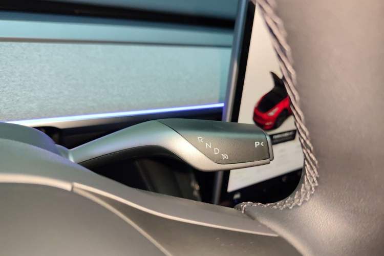 Used Tesla Model Y 2024 Rear-Wheel-Drive Version
