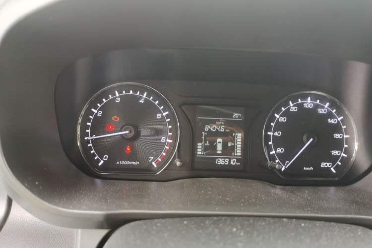 Used CHANGAN OSHAN X70A 2019 1.5L Manual Basic Version China VI Standard