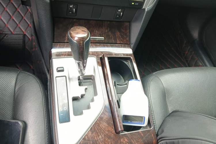 Used Toyota Camry 2015 2.0G Premier Edition Gear Lever