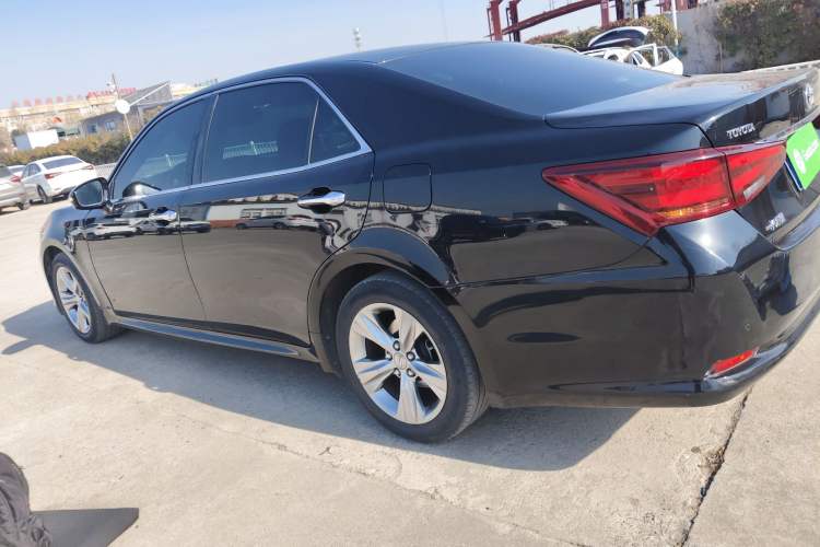 Used Toyota Crown 2015 2.0T Fashion Edition