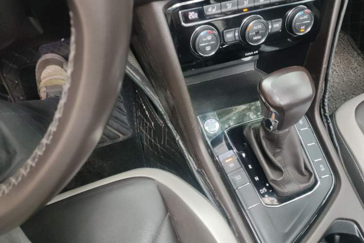 Used Volkswagen Tiguan L 2018 Facelift 330TSI Automatic Two-Wheel Drive Luxury Edition
