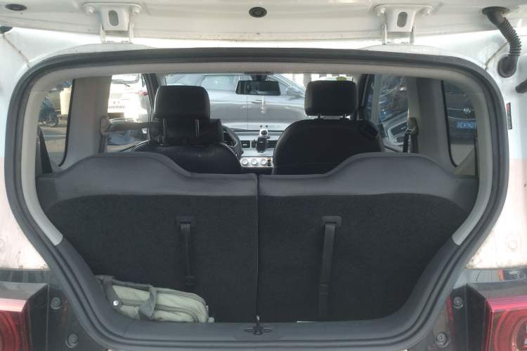 Used Wuling Hongguang MINIEV 2021 Macaron Premium Model – Lithium Iron Phosphate Trunk