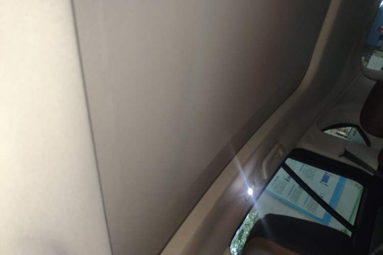 Used Haval H8 2017 2.0T Gasoline Two-Wheel Drive Smart Edition Headliner