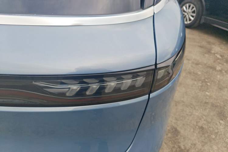 Used VOYAH FREE 2021 Four-Wheel Drive Standard Range-Extended Exclusive Luxury Package