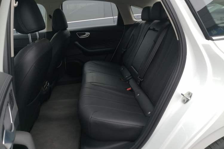 Used Roewe D7 2025 DMH 125km World Champion Excellence Edition
