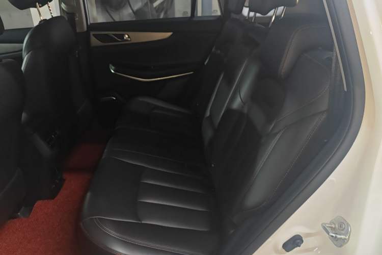 Used CHANGAN CS75 2020 280T DCT Luxury Version China VI Standard
