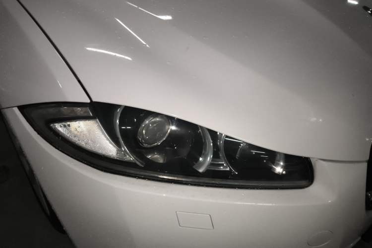 Used Jaguar XF 2014 XF 3.0 SC Elegance Edition Right Front Headlight