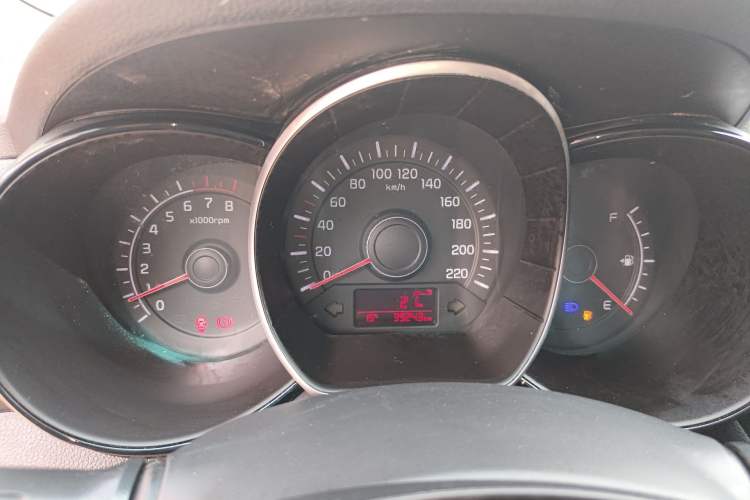 Used Kia K2 2015 Hatchback 1.4L MT GLS Cool Edition