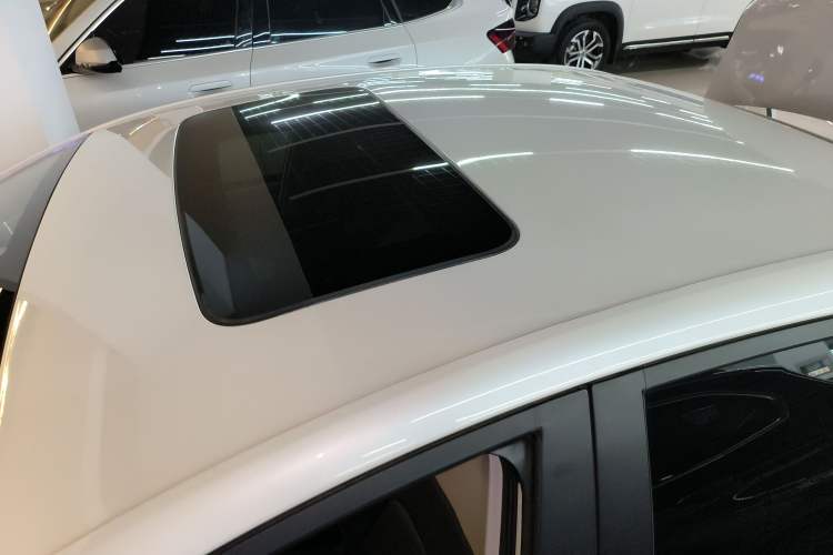 Used Chevrolet Monza 2023 1.5L Dual-Clutch Enjoyment Edition Roof