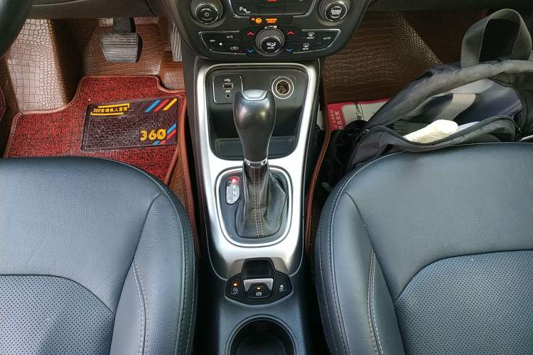 Used Jeep Compass 2017 200T Automatic Family Edition