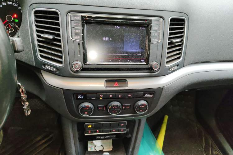 Used Volkswagen Sharan 2016 380TSI Comfort Edition 7-Seater
