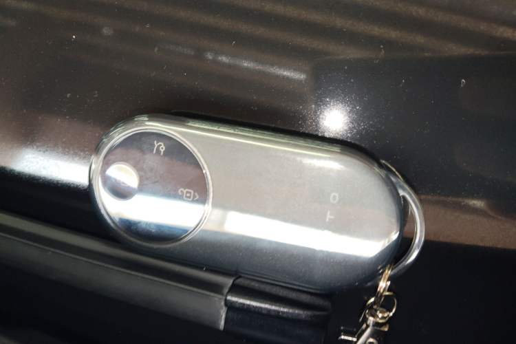 Used Hima AITO M8 2025 Extended-Range Ultra Version 53.4 kWh 6-Seater Edition
