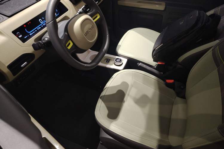 Used Geely Galaxy Panda 2024 200km Panda Rider
