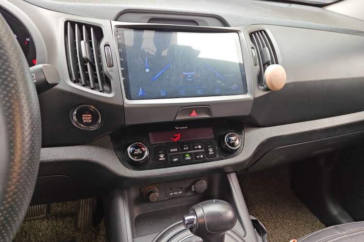 Used Kia Sportage R 2012 2.0L Automatic Two-Wheel Drive NAVI