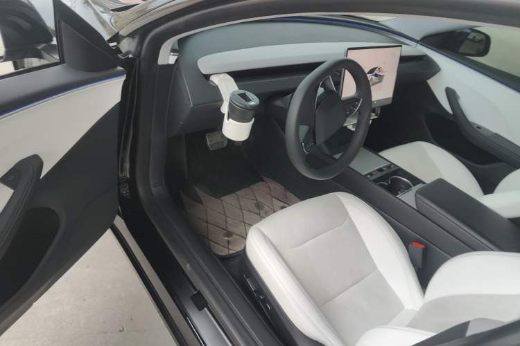 Used Tesla Model 3 2023 Rear-Wheel-Drive Version