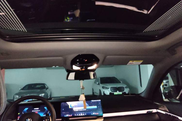 Used BMW 5 Series 2024 530Li Luxury Edition M Sport Package