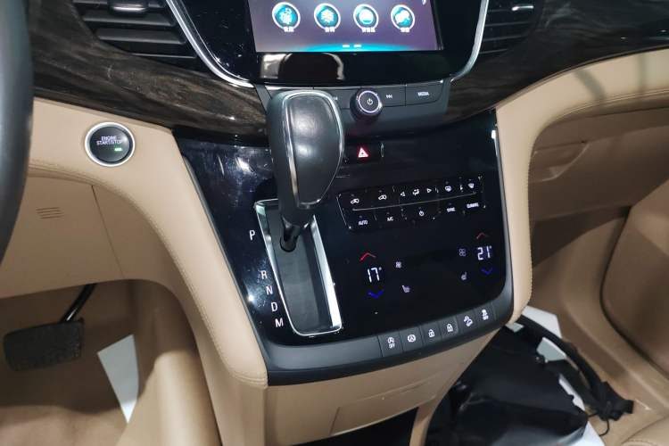 Used Buick GL8 2017 ES 28T Luxury Model China V Standard