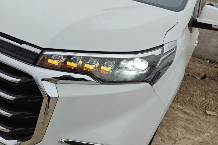 Used SAIC MAXUS G20 2023 Facelifted ES 2.0T Gasoline Automatic Value Edition