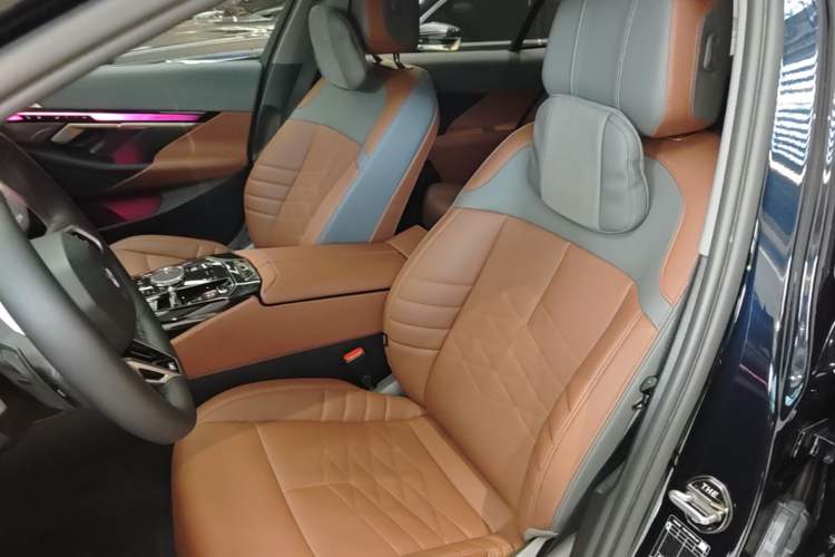 Used BMW 5 Series 2024 530Li Luxury Edition M Sport Package
