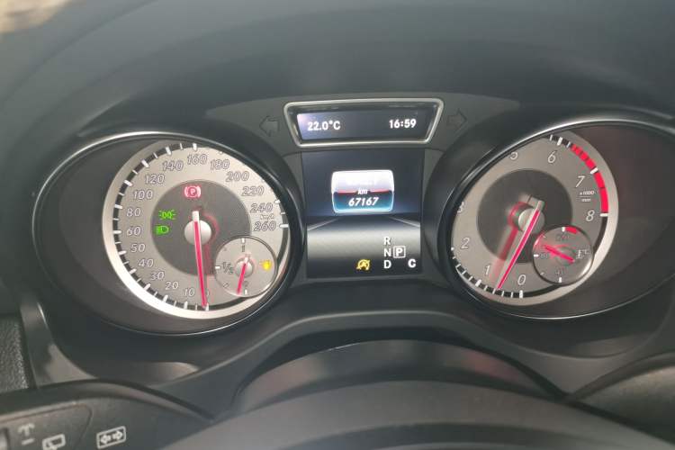 Used Mercedes-Benz GLA 2016 GLA 220 4MATIC Fashion Edition Instrument Cluster