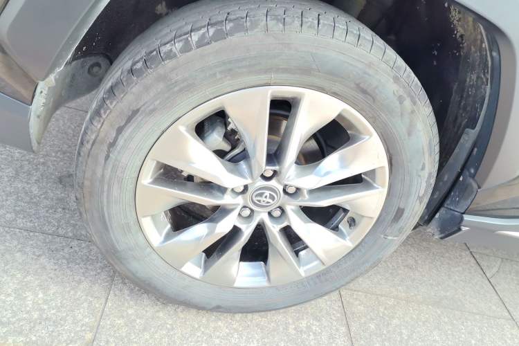 Used Toyota Wildlander 2023 2.0L CVT Two-Wheel Drive Leading Edition
