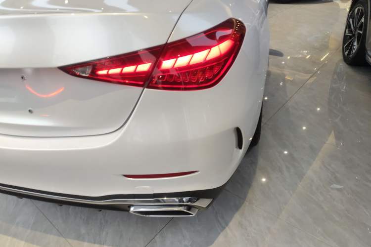 Used Mercedes-Benz C-Class 2024 C 260 L Sport Edition Exterior 3