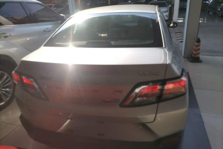 Used Venucia D60 2018 1.6L CVT Smart Connect Elite Edition