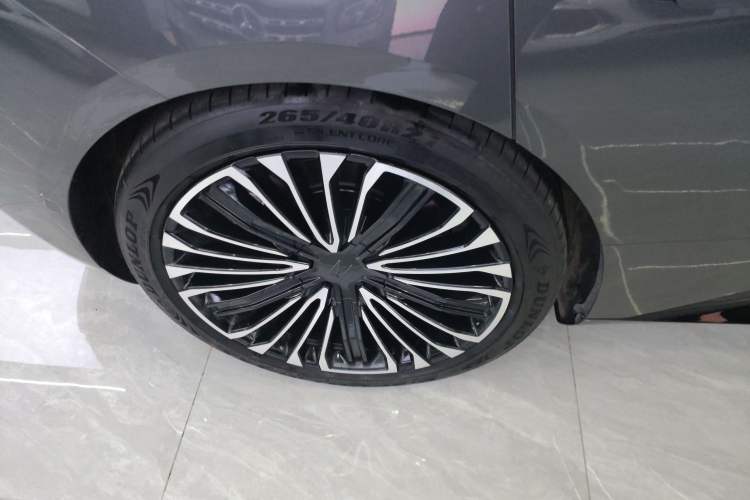 Used Avatr 12 2025 Updated Ultra All-Electric Four-Wheel Drive Exterior 5