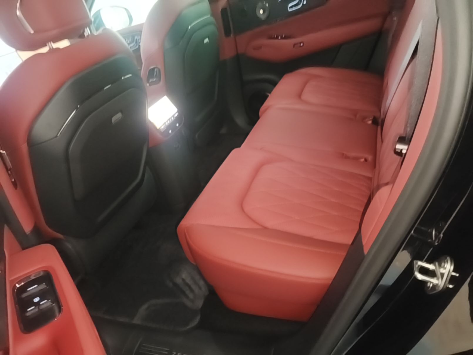 Zeekr 8X 2026 Model Ultra Edition 55kWh — снимка 20