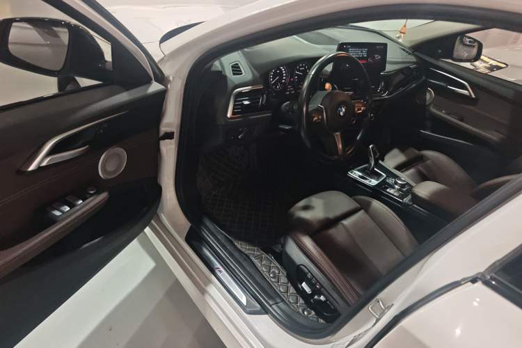 Used BMW 1 Series 2023 120i M Sport Night Edition Driver Seat