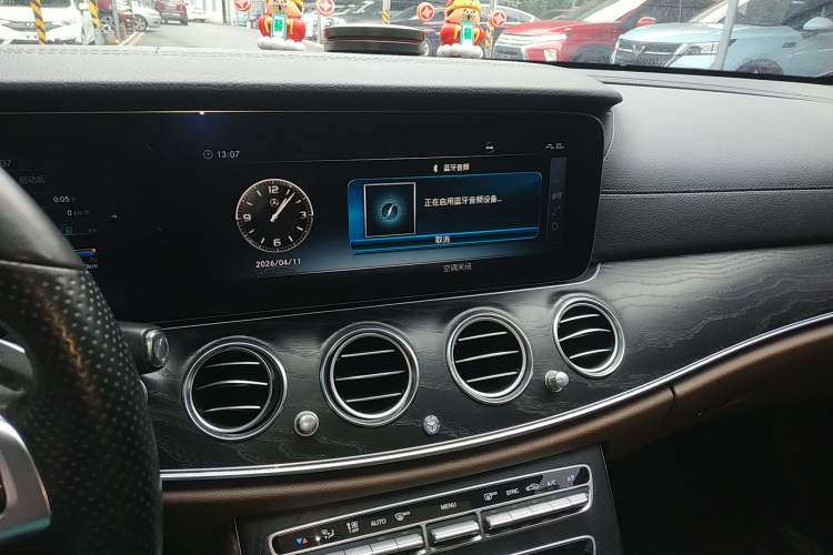 Used Mercedes-Benz E-Class 2018 Restyled E 300 L Sporty and Stylish Edition Audio And AC Panel