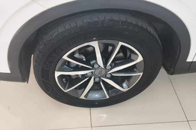 Used Geely Auto Coolray 2020 Facelift 240T DCT Hunter Left Front Wheel Hub