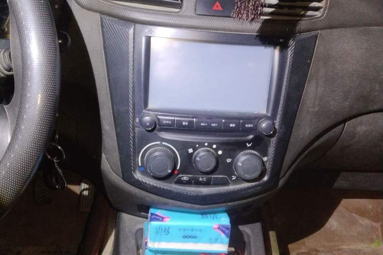 Used Wuling Hongguang 2014 1.5L Standard Version