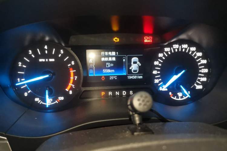 Used Ford Mondeo 2013 1.5L GTDi180 Fashion Edition Odometer Close Up