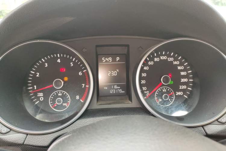 Used Volkswagen Golf 2012 1.4 TSI Automatic Comfort Edition Instrument Cluster