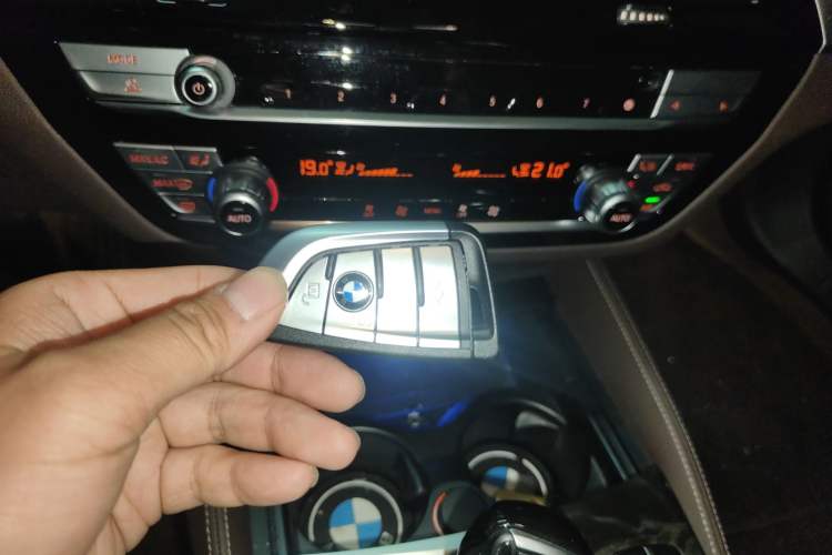 Used BMW 5 Series 2022 Restyled 525Li M Sport Package
