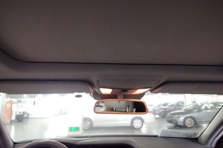 Used Mercedes-Benz S-Class 2010 S 350 L Luxury Model Headliner