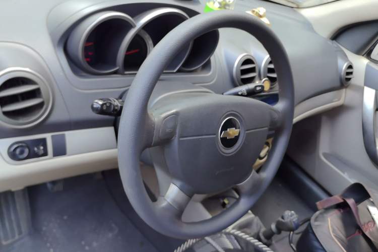 Used Chevrolet Lova 2010 1.4 MT Fengdu Version
