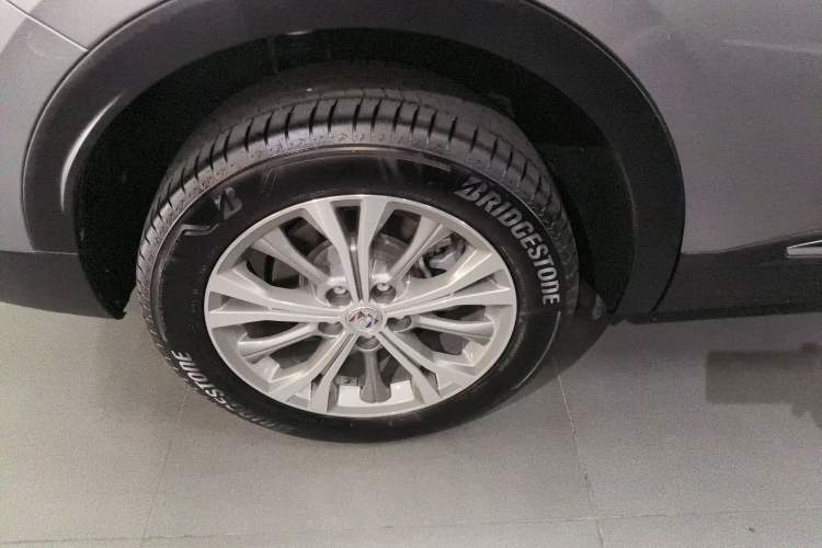 Used Buick Envision 2022 Encore Plus 652T Five-Seat Luxury Model
