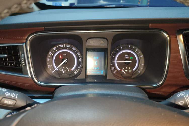 Used Buick GL8 2017 25S Luxury Version China V Standard