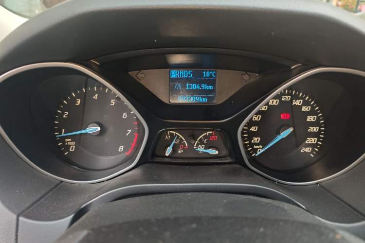 Used Ford Focus 2012 Hatchback 1.6L Automatic Comfort Model Odometer Close Up